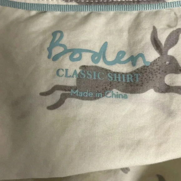 Boden Bunny Rabbit Print Classic Shirt Size 4P Petite Button Down Preppy Kitschy - Picture 4 of 6